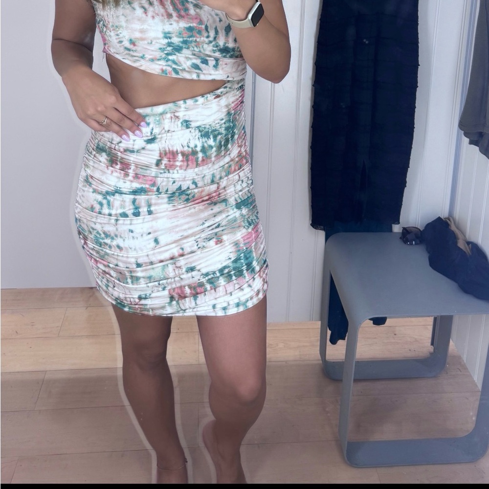 ZARA Tie Dye Multicolor Ruched Cut out printed mini dress, size L